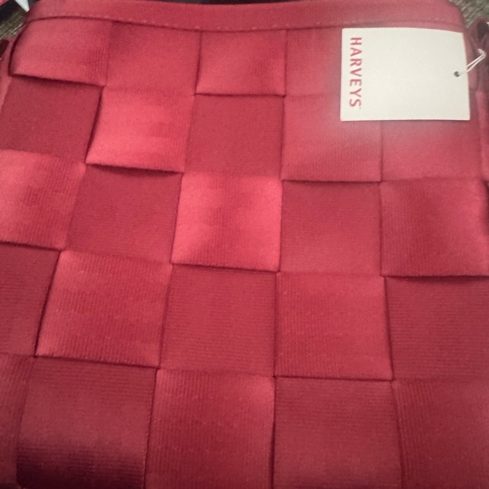 Harveys Red Crossbody Bag - Picture 4 of 9